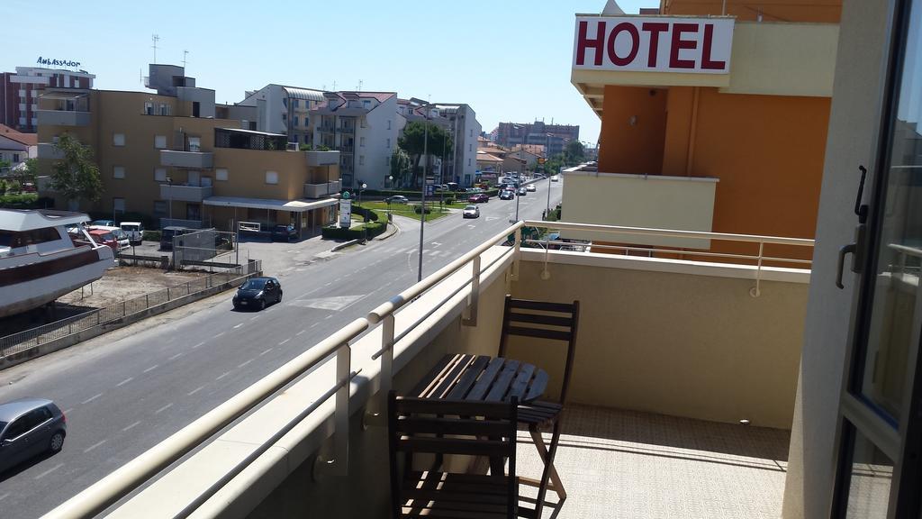 B&B Sun City Marotta Exterior foto